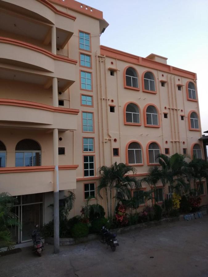 Goroomgo Silicon Residency Puri Near Sea Beach & Temple - Luxurious Room - Lift And Parking Facilities - Best Seller Kültér fotó