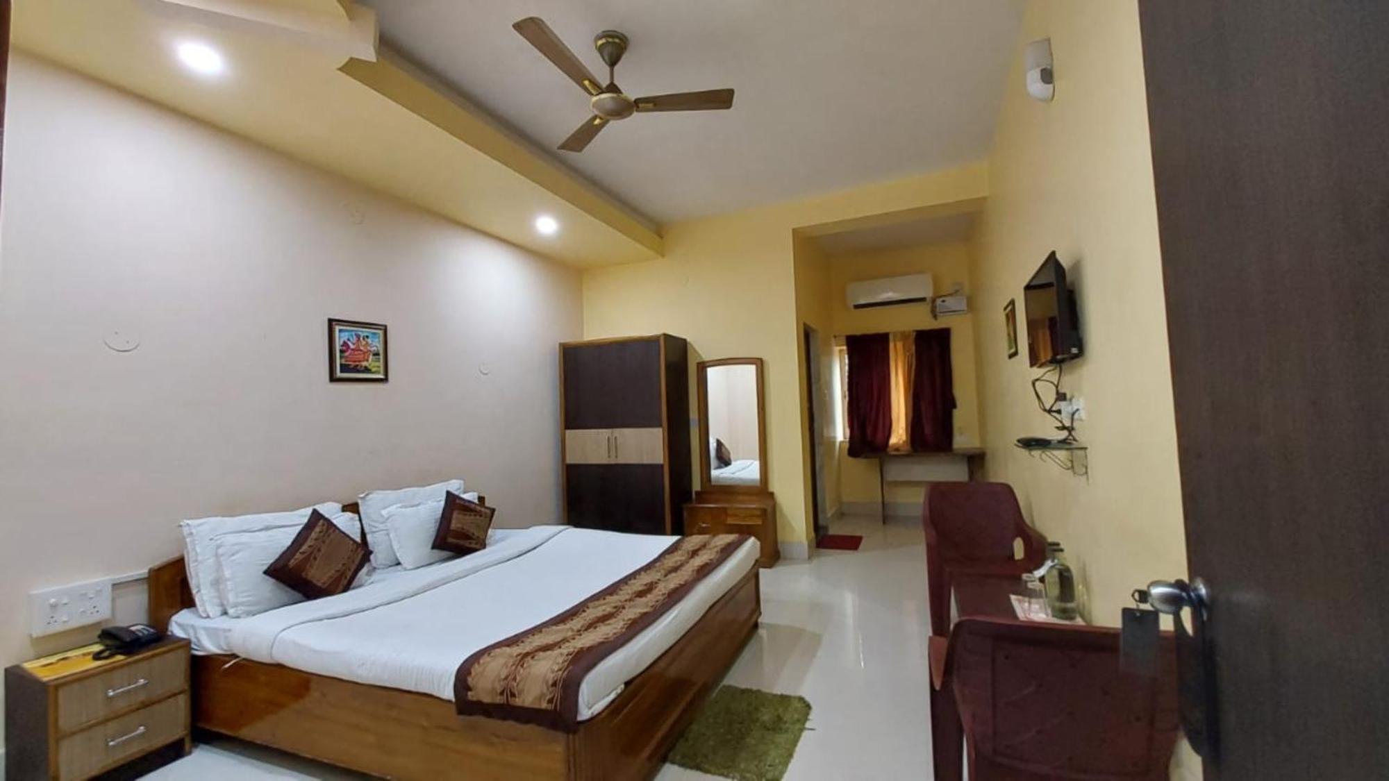 Goroomgo Silicon Residency Puri Near Sea Beach & Temple - Luxurious Room - Lift And Parking Facilities - Best Seller Kültér fotó