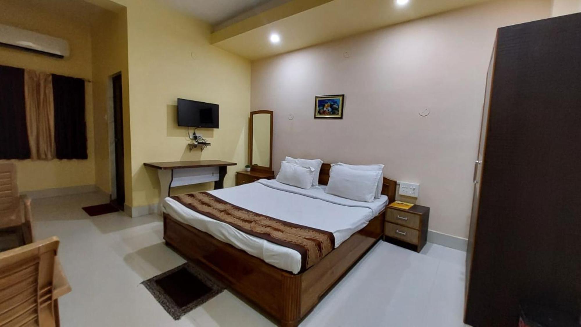 Goroomgo Silicon Residency Puri Near Sea Beach & Temple - Luxurious Room - Lift And Parking Facilities - Best Seller Kültér fotó