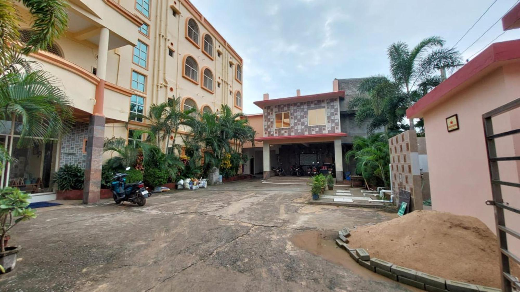 Goroomgo Silicon Residency Puri Near Sea Beach & Temple - Luxurious Room - Lift And Parking Facilities - Best Seller Kültér fotó